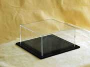 Teca espositiva con base in plexiglass