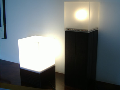 lampada plexiglass