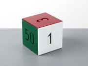cubo metacrilato colorato con intaglio numerazione