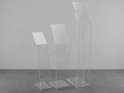 Leggio in plexiglass trasparente
